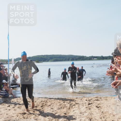 22.06.2025 - Viking Triathlon MichiJ http://msf.ph/oto/8064063 22.06.2025 10:27:08 Schwimmen 52, 81, 145, 288, 623 meine-sportfotos.de