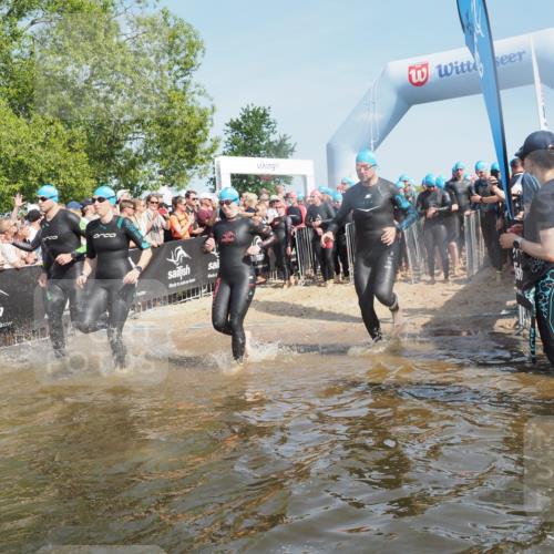22.06.2025 - Viking Triathlon KatJ http://msf.ph/oto/8064064 22.06.2025 10:03:54 Schwimmen 26, 54, 77, 157, 215, 220, 242, 296, 336, 383, 396, 433, 451, 495, 639 meine-sportfotos.de