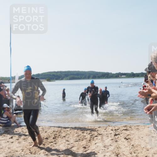 22.06.2025 - Viking Triathlon MichiJ http://msf.ph/oto/8064065 22.06.2025 10:27:08 Schwimmen 52, 81, 145, 288, 623 meine-sportfotos.de