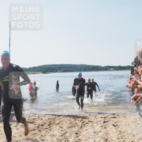 22.06.2025 - Viking Triathlon MichiJ http://msf.ph/oto/8064068 22.06.2025 10:27:09 Schwimmen 52, 81, 145, 288, 623 meine-sportfotos.de