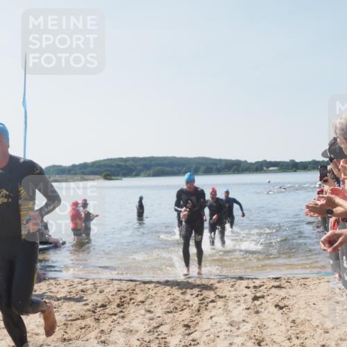 22.06.2025 - Viking Triathlon MichiJ http://msf.ph/oto/8064070 22.06.2025 10:27:09 Schwimmen 52, 81, 145, 288, 623 meine-sportfotos.de