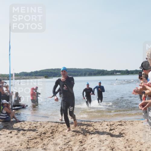 22.06.2025 - Viking Triathlon MichiJ http://msf.ph/oto/8064084 22.06.2025 10:27:11 Schwimmen 52, 81, 145, 623 meine-sportfotos.de