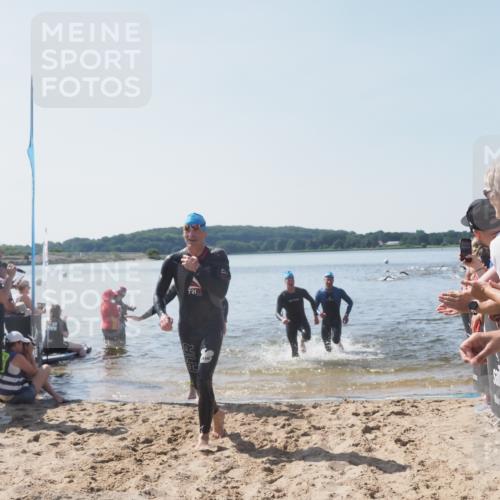 22.06.2025 - Viking Triathlon MichiJ http://msf.ph/oto/8064085 22.06.2025 10:27:11 Schwimmen 52, 81, 145, 623 meine-sportfotos.de