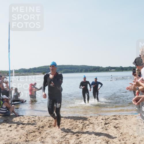 22.06.2025 - Viking Triathlon MichiJ http://msf.ph/oto/8064087 22.06.2025 10:27:11 Schwimmen 52, 81, 145, 623 meine-sportfotos.de