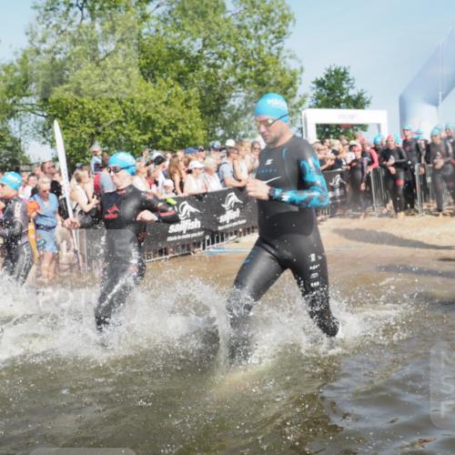 22.06.2025 - Viking Triathlon KatJ http://msf.ph/oto/8064092 22.06.2025 10:03:55 Schwimmen 26, 54, 77, 215, 220, 242, 315, 336, 383, 396, 433, 451, 495, 639, 657 meine-sportfotos.de