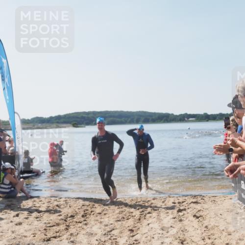 22.06.2025 - Viking Triathlon MichiJ http://msf.ph/oto/8064104 22.06.2025 10:27:13 Schwimmen 52, 81, 623 meine-sportfotos.de