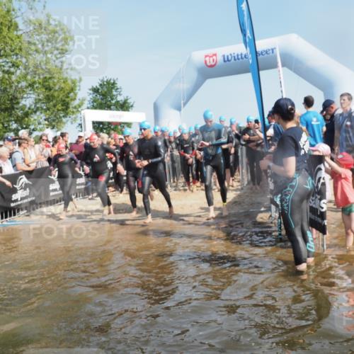 22.06.2025 - Viking Triathlon KatJ http://msf.ph/oto/8064110 22.06.2025 10:03:58 Schwimmen 26, 54, 77, 215, 220, 242, 315, 336, 383, 396, 433, 451, 495, 639, 657 meine-sportfotos.de