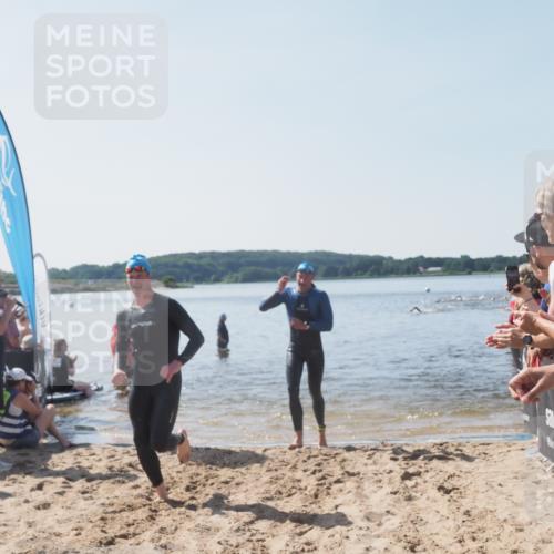 22.06.2025 - Viking Triathlon MichiJ http://msf.ph/oto/8064111 22.06.2025 10:27:14 Schwimmen 52, 81, 623 meine-sportfotos.de