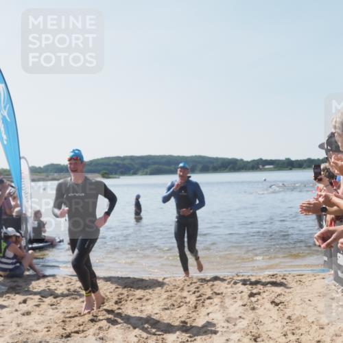 22.06.2025 - Viking Triathlon MichiJ http://msf.ph/oto/8064112 22.06.2025 10:27:14 Schwimmen 52, 81, 623 meine-sportfotos.de