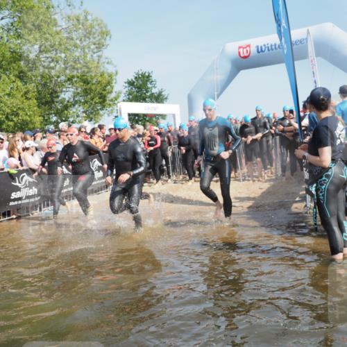 22.06.2025 - Viking Triathlon KatJ http://msf.ph/oto/8064124 22.06.2025 10:03:59 Schwimmen 26, 54, 215, 220, 240, 242, 313, 315, 336, 370, 383, 433, 448, 451, 614, 639, 657 meine-sportfotos.de