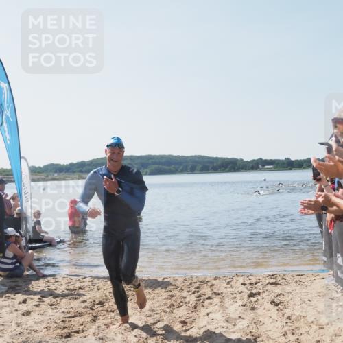 22.06.2025 - Viking Triathlon MichiJ http://msf.ph/oto/8064126 22.06.2025 10:27:15 Schwimmen 52, 81 meine-sportfotos.de