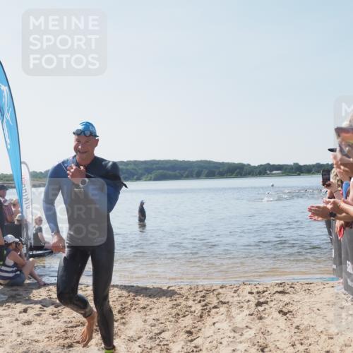 22.06.2025 - Viking Triathlon MichiJ http://msf.ph/oto/8064131 22.06.2025 10:27:16 Schwimmen 81 meine-sportfotos.de