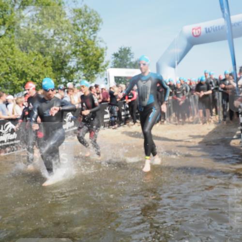 22.06.2025 - Viking Triathlon KatJ http://msf.ph/oto/8064135 22.06.2025 10:03:59 Schwimmen 26, 54, 215, 220, 240, 242, 313, 315, 336, 370, 383, 433, 448, 451, 614, 639, 657 meine-sportfotos.de
