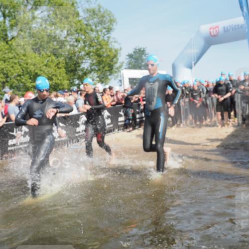 22.06.2025 - Viking Triathlon KatJ http://msf.ph/oto/8064137 22.06.2025 10:03:59 Schwimmen 26, 54, 215, 220, 240, 242, 313, 315, 336, 370, 383, 433, 448, 451, 614, 639, 657 meine-sportfotos.de