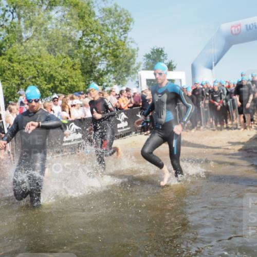 22.06.2025 - Viking Triathlon KatJ http://msf.ph/oto/8064140 22.06.2025 10:03:59 Schwimmen 26, 54, 215, 220, 240, 242, 313, 315, 336, 370, 383, 433, 448, 451, 614, 639, 657 meine-sportfotos.de