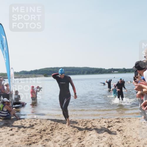 22.06.2025 - Viking Triathlon MichiJ http://msf.ph/oto/8064152 22.06.2025 10:27:36 Schwimmen 1, 176, 272, 286, 611 meine-sportfotos.de
