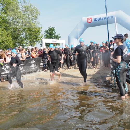 22.06.2025 - Viking Triathlon KatJ http://msf.ph/oto/8064170 22.06.2025 10:04:03 Schwimmen 54, 215, 220, 240, 242, 313, 315, 336, 370, 383, 433, 448, 614, 639, 657 meine-sportfotos.de