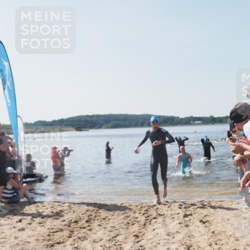 22.06.2025 - Viking Triathlon MichiJ http://msf.ph/oto/8064172 22.06.2025 10:27:39 Schwimmen 1, 176, 198, 230, 272, 611 meine-sportfotos.de