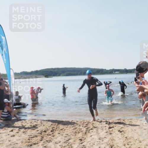22.06.2025 - Viking Triathlon MichiJ http://msf.ph/oto/8064173 22.06.2025 10:27:39 Schwimmen 1, 176, 198, 230, 272, 611 meine-sportfotos.de