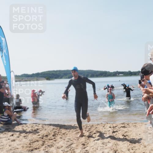 22.06.2025 - Viking Triathlon MichiJ http://msf.ph/oto/8064180 22.06.2025 10:27:40 Schwimmen 1, 176, 198, 230, 272, 534, 611 meine-sportfotos.de