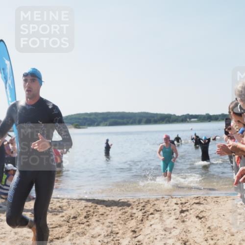22.06.2025 - Viking Triathlon MichiJ http://msf.ph/oto/8064189 22.06.2025 10:27:41 Schwimmen 1, 176, 198, 230, 272, 534, 611 meine-sportfotos.de