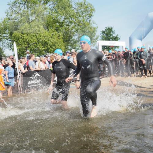 22.06.2025 - Viking Triathlon KatJ http://msf.ph/oto/8064190 22.06.2025 10:04:04 Schwimmen 54, 215, 220, 240, 242, 313, 315, 336, 370, 433, 448, 614, 639, 657 meine-sportfotos.de