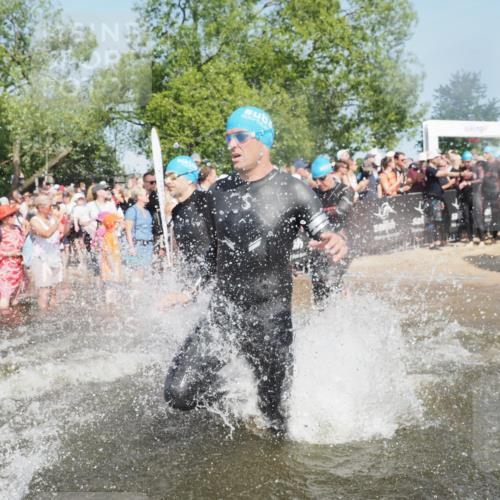 22.06.2025 - Viking Triathlon KatJ http://msf.ph/oto/8064197 22.06.2025 10:04:05 Schwimmen 156, 220, 240, 313, 315, 351, 370, 433, 448, 474, 529, 614, 639, 657 meine-sportfotos.de