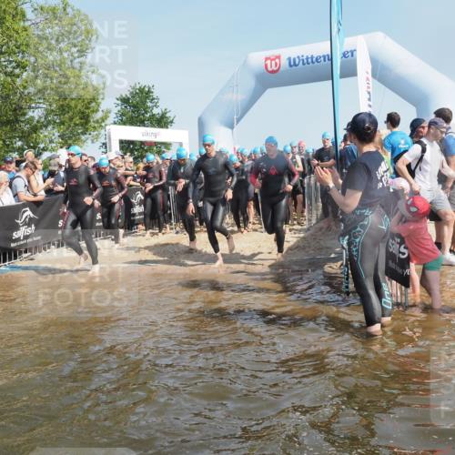 22.06.2025 - Viking Triathlon KatJ http://msf.ph/oto/8064206 22.06.2025 10:04:08 Schwimmen 156, 199, 220, 240, 313, 315, 351, 370, 433, 448, 474, 529, 614, 639, 657 meine-sportfotos.de