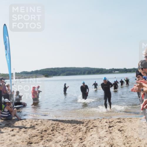 22.06.2025 - Viking Triathlon MichiJ http://msf.ph/oto/8064219 22.06.2025 10:27:44 Schwimmen 1, 176, 198, 230, 534, 611 meine-sportfotos.de