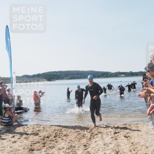 22.06.2025 - Viking Triathlon MichiJ http://msf.ph/oto/8064232 22.06.2025 10:27:46 Schwimmen 1, 90, 176, 198, 230, 534, 616 meine-sportfotos.de
