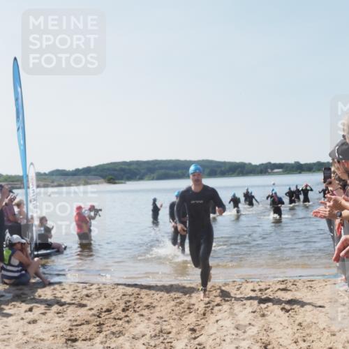 22.06.2025 - Viking Triathlon MichiJ http://msf.ph/oto/8064234 22.06.2025 10:27:46 Schwimmen 1, 90, 176, 198, 230, 534, 616 meine-sportfotos.de