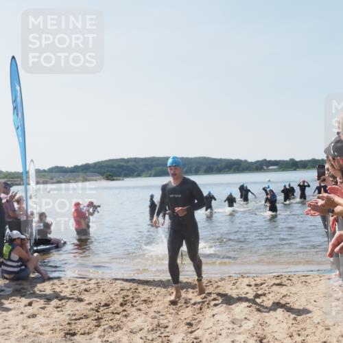 22.06.2025 - Viking Triathlon MichiJ http://msf.ph/oto/8064237 22.06.2025 10:27:46 Schwimmen 1, 90, 176, 198, 230, 534, 616 meine-sportfotos.de
