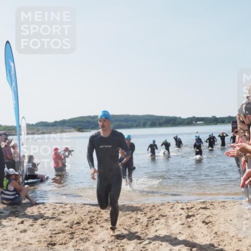 22.06.2025 - Viking Triathlon MichiJ http://msf.ph/oto/8064240 22.06.2025 10:27:47 Schwimmen 1, 90, 176, 198, 230, 289, 534, 616 meine-sportfotos.de