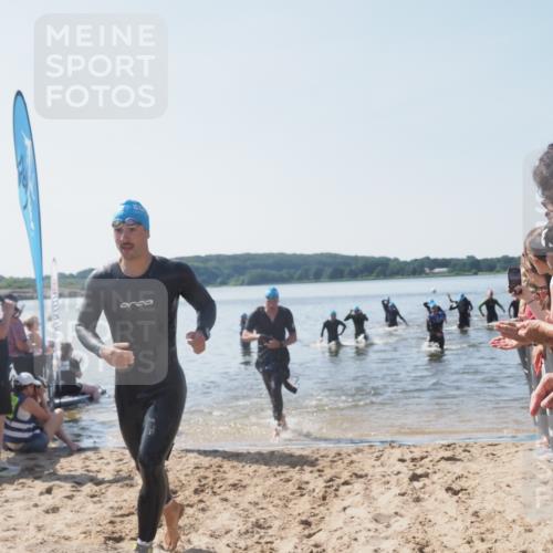 22.06.2025 - Viking Triathlon MichiJ http://msf.ph/oto/8064243 22.06.2025 10:27:47 Schwimmen 1, 90, 176, 198, 230, 289, 534, 616 meine-sportfotos.de