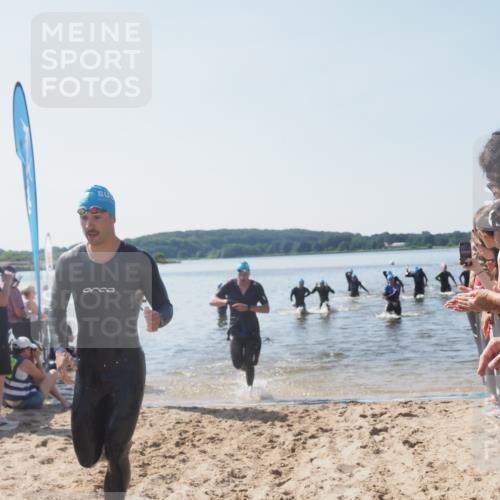 22.06.2025 - Viking Triathlon MichiJ http://msf.ph/oto/8064245 22.06.2025 10:27:48 Schwimmen 1, 90, 176, 196, 198, 230, 289, 534, 616 meine-sportfotos.de