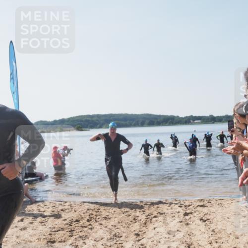 22.06.2025 - Viking Triathlon MichiJ http://msf.ph/oto/8064248 22.06.2025 10:27:48 Schwimmen 1, 90, 176, 196, 198, 230, 289, 534, 616 meine-sportfotos.de