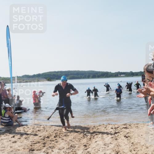 22.06.2025 - Viking Triathlon MichiJ http://msf.ph/oto/8064253 22.06.2025 10:27:49 Schwimmen 14, 90, 176, 178, 196, 198, 230, 289, 534, 616 meine-sportfotos.de