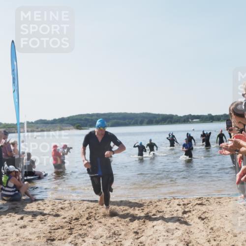 22.06.2025 - Viking Triathlon MichiJ http://msf.ph/oto/8064256 22.06.2025 10:27:49 Schwimmen 14, 90, 176, 178, 196, 198, 230, 289, 534, 616 meine-sportfotos.de