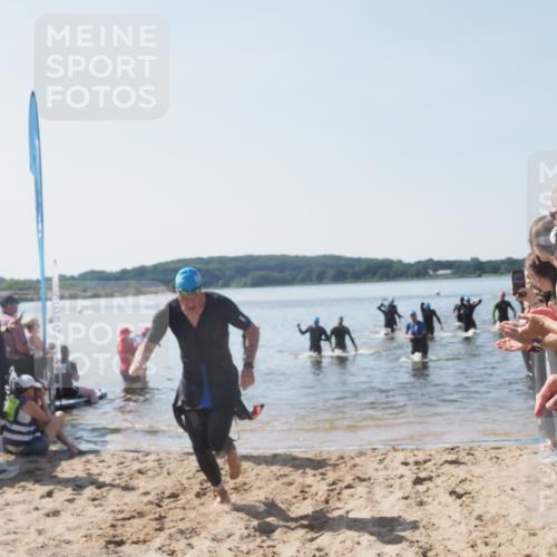 22.06.2025 - Viking Triathlon MichiJ http://msf.ph/oto/8064258 22.06.2025 10:27:49 Schwimmen 14, 90, 176, 178, 196, 198, 230, 289, 534, 616 meine-sportfotos.de