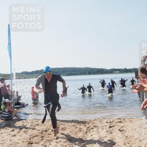 22.06.2025 - Viking Triathlon MichiJ http://msf.ph/oto/8064259 22.06.2025 10:27:49 Schwimmen 14, 90, 176, 178, 196, 198, 230, 289, 534, 616 meine-sportfotos.de
