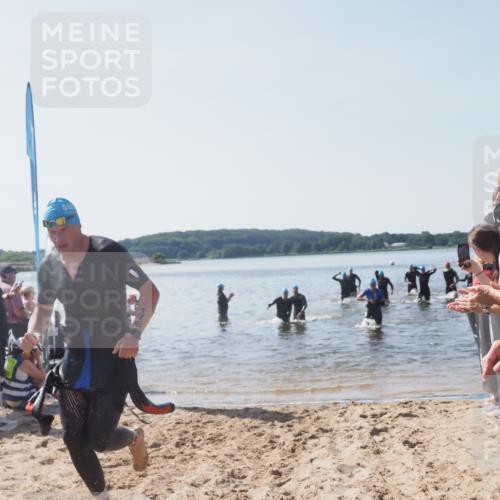 22.06.2025 - Viking Triathlon MichiJ http://msf.ph/oto/8064262 22.06.2025 10:27:50 Schwimmen 14, 90, 176, 178, 196, 198, 230, 289, 534, 616 meine-sportfotos.de