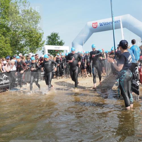 22.06.2025 - Viking Triathlon KatJ http://msf.ph/oto/8064270 22.06.2025 10:04:14 Schwimmen 141, 142, 156, 185, 199, 276, 351, 474, 493, 529 meine-sportfotos.de