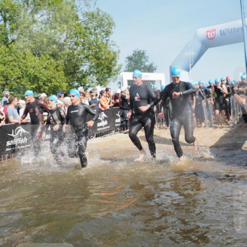 22.06.2025 - Viking Triathlon KatJ http://msf.ph/oto/8064289 22.06.2025 10:04:15 Schwimmen 115, 141, 142, 156, 185, 199, 253, 276, 351, 408, 474, 493, 529 meine-sportfotos.de