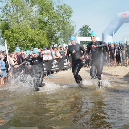 22.06.2025 - Viking Triathlon KatJ http://msf.ph/oto/8064297 22.06.2025 10:04:15 Schwimmen 115, 141, 142, 156, 185, 199, 253, 276, 351, 408, 474, 493, 529 meine-sportfotos.de