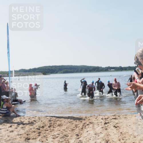 22.06.2025 - Viking Triathlon MichiJ http://msf.ph/oto/8064310 22.06.2025 10:28:00 Schwimmen 14, 90, 178, 196, 198, 289, 367, 401, 534, 616 meine-sportfotos.de