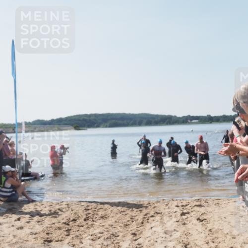 22.06.2025 - Viking Triathlon MichiJ http://msf.ph/oto/8064312 22.06.2025 10:28:00 Schwimmen 14, 90, 178, 196, 198, 289, 367, 401, 534, 616 meine-sportfotos.de