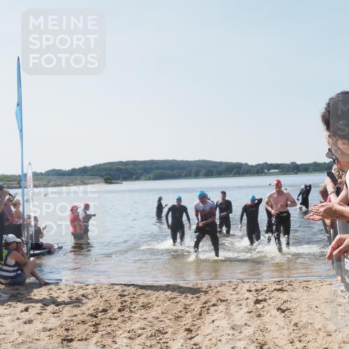 22.06.2025 - Viking Triathlon MichiJ http://msf.ph/oto/8064321 22.06.2025 10:28:03 Schwimmen 14, 90, 178, 196, 289, 367, 401, 616 meine-sportfotos.de