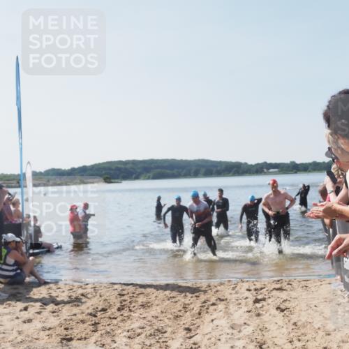 22.06.2025 - Viking Triathlon MichiJ http://msf.ph/oto/8064323 22.06.2025 10:28:03 Schwimmen 14, 90, 178, 196, 289, 367, 401, 616 meine-sportfotos.de