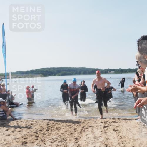 22.06.2025 - Viking Triathlon MichiJ http://msf.ph/oto/8064334 22.06.2025 10:28:04 Schwimmen 14, 90, 178, 196, 289, 367, 401, 616 meine-sportfotos.de
