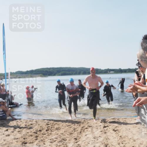 22.06.2025 - Viking Triathlon MichiJ http://msf.ph/oto/8064337 22.06.2025 10:28:05 Schwimmen 14, 90, 178, 196, 289, 367, 401, 616 meine-sportfotos.de
